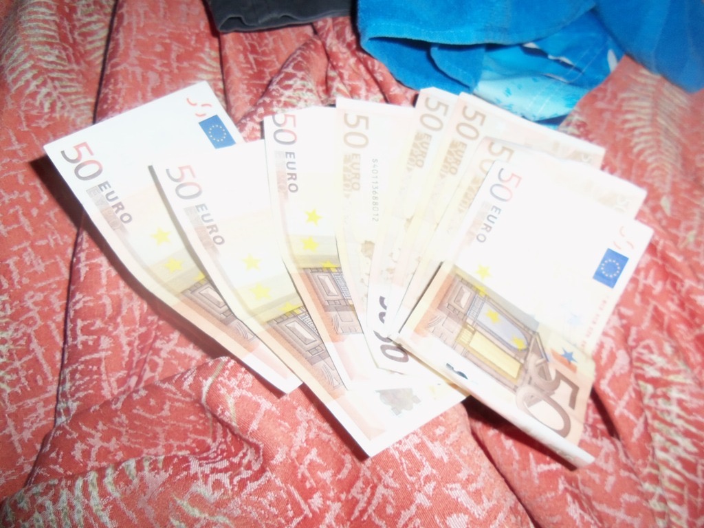 4a836ef2 8c94 42d2 80a2 8b791ce2f3ab